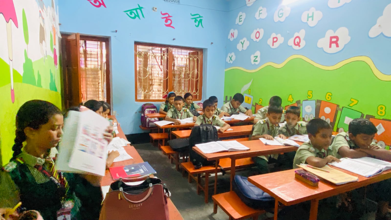 ক্লাস মুহূর্ত